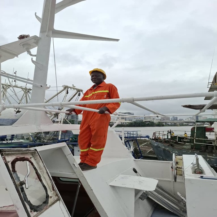 Workshop equipment photo 6